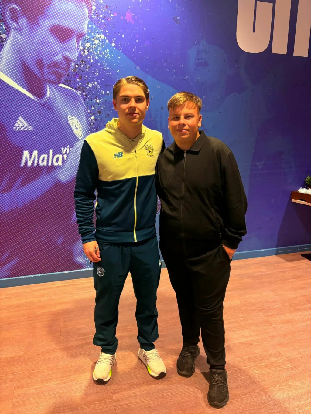 PHOTO 2025 12 14 19 53 11